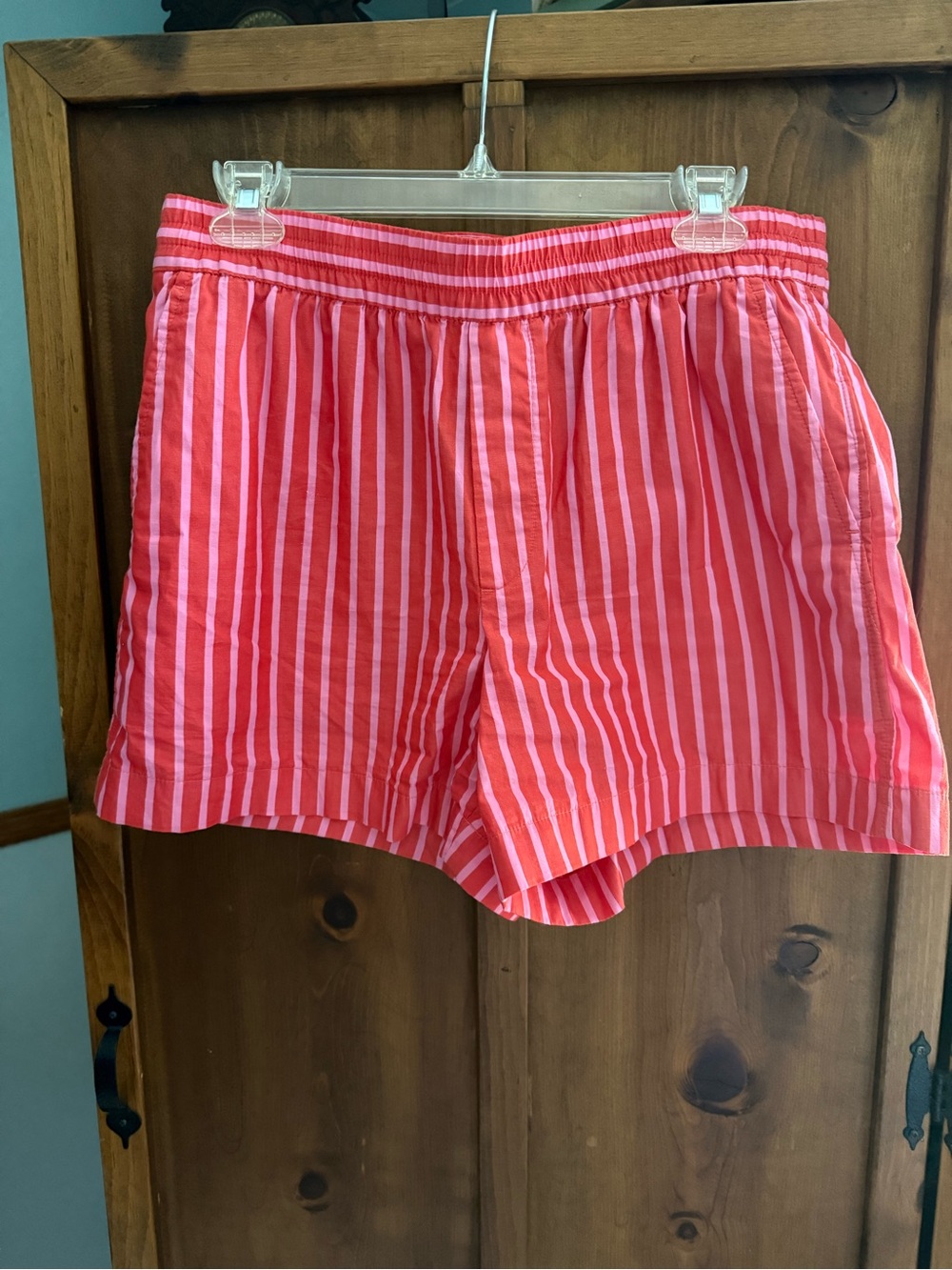 Women’s Relaxed Pull-On Poplin Shorts